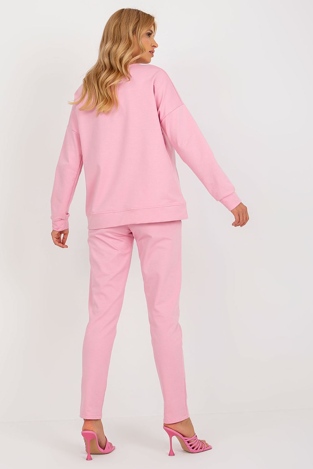 Lakerta moderne Trenings Sett til dame til dame fra MS StyleHaven, laget av Bomull, farge beige 2, størrelse S/M, med short ermer, perfekt til casual; dress