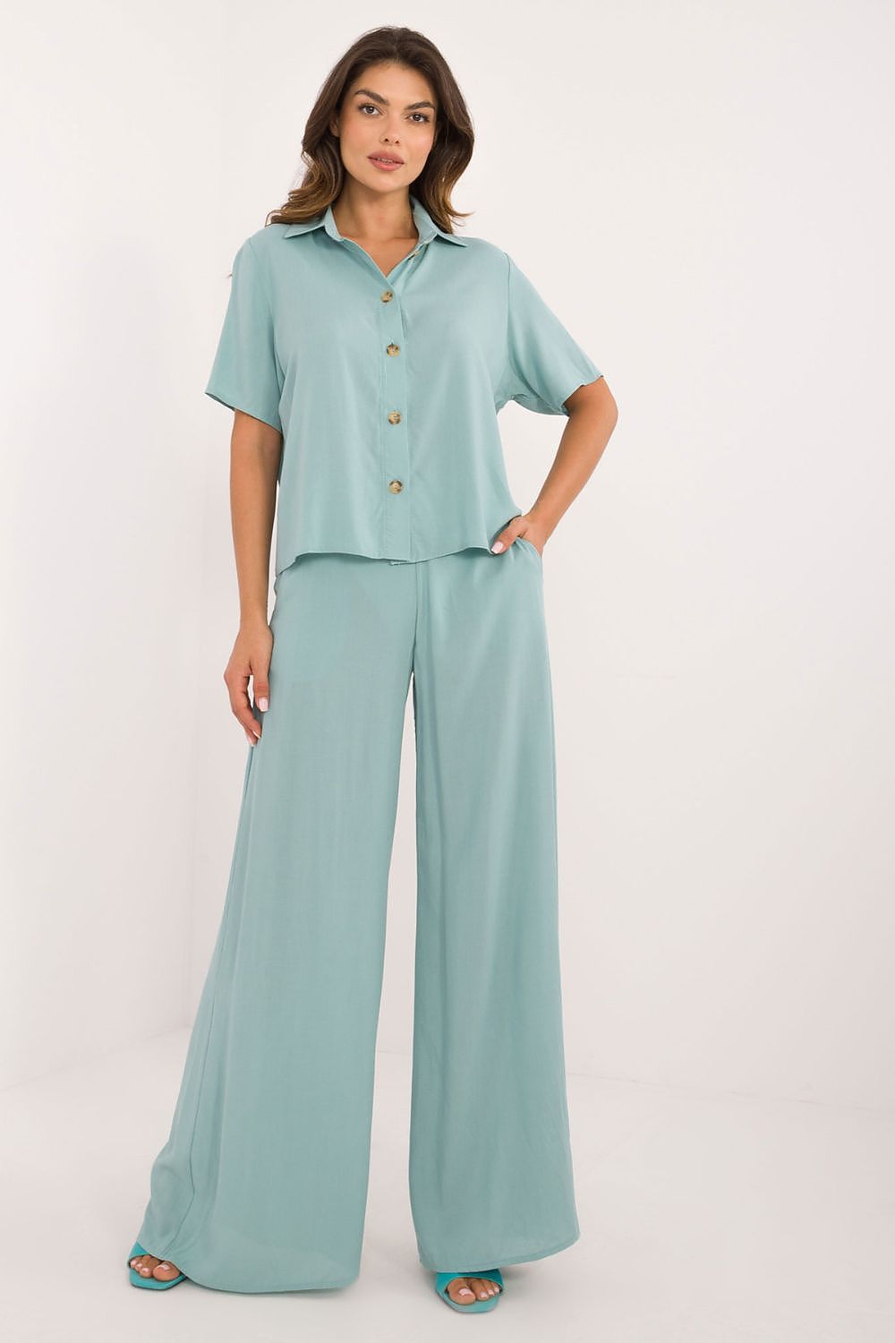Lakerta Vidde-ben viskosesett til dame til dame fra MS StyleHaven, laget av Viskose, farge Grønn 3, størrelse S/M, med short ermer, perfekt til casual; dress