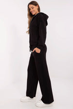 Oppdag vårt utvalg av stilfulle  Sett Italia Moda til dame i ulike størrelser og kvalitetsmaterialer – perfekte til jobb, fritid og alle dager. Rask levering og gode priser hos MS Stylehaven. se mer!