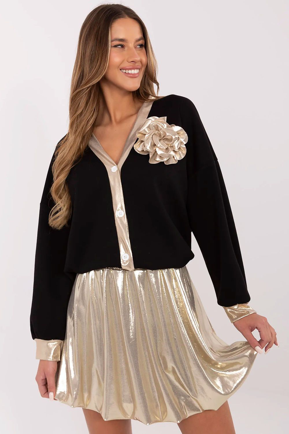 Oppdag vårt utvalg av stilfulle  Genser Italia Moda til dame i ulike størrelser og kvalitetsmaterialer – perfekte til jobb, fritid og alle dager. Rask levering og gode priser hos MS Stylehaven. se mer!