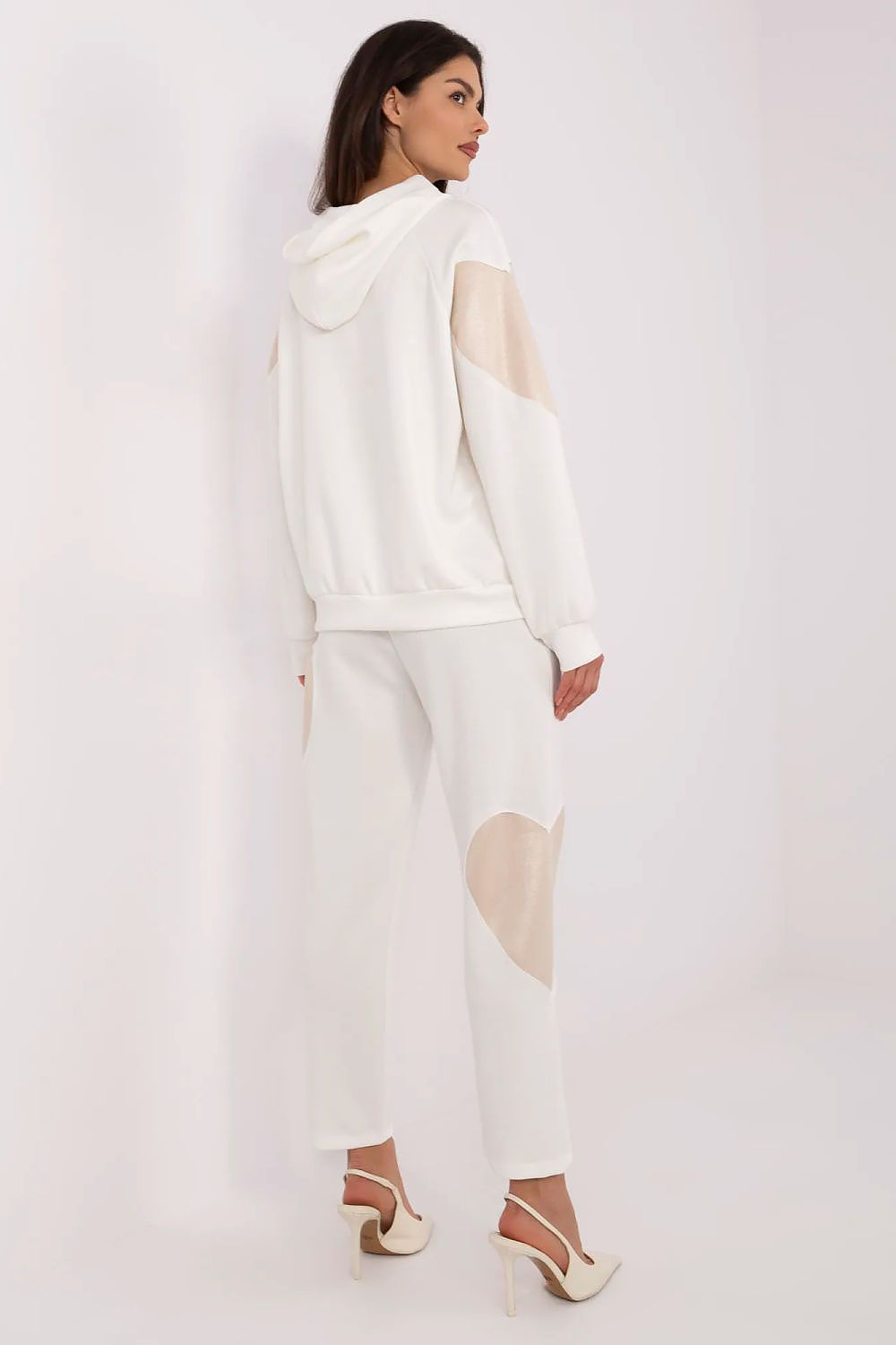 Oppdag vårt utvalg av stilfulle  Sett Italia Moda til dame i ulike størrelser og kvalitetsmaterialer – perfekte til jobb, fritid og alle dager. Rask levering og gode priser hos MS Stylehaven. se mer!