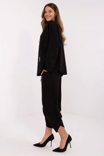 Oppdag vårt utvalg av stilfulle Beige Sett Italia Moda til dame i ulike størrelser og kvalitetsmaterialer – perfekte til jobb, fritid og alle dager. Rask levering og gode priser hos MS Stylehaven. se mer!