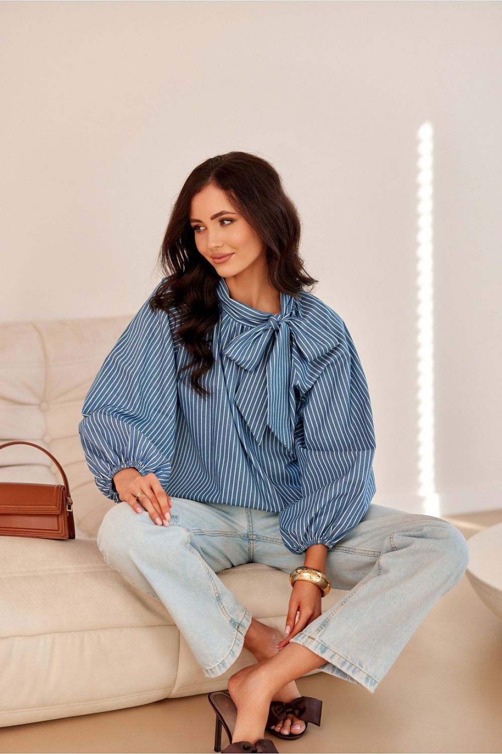 Romantisk bomullsbluse – Roco Fashion fra MS StyleHaven, størrelse 38, med long, bukselengde long, kjolelengde mini, kjolestil wrap; a-line
