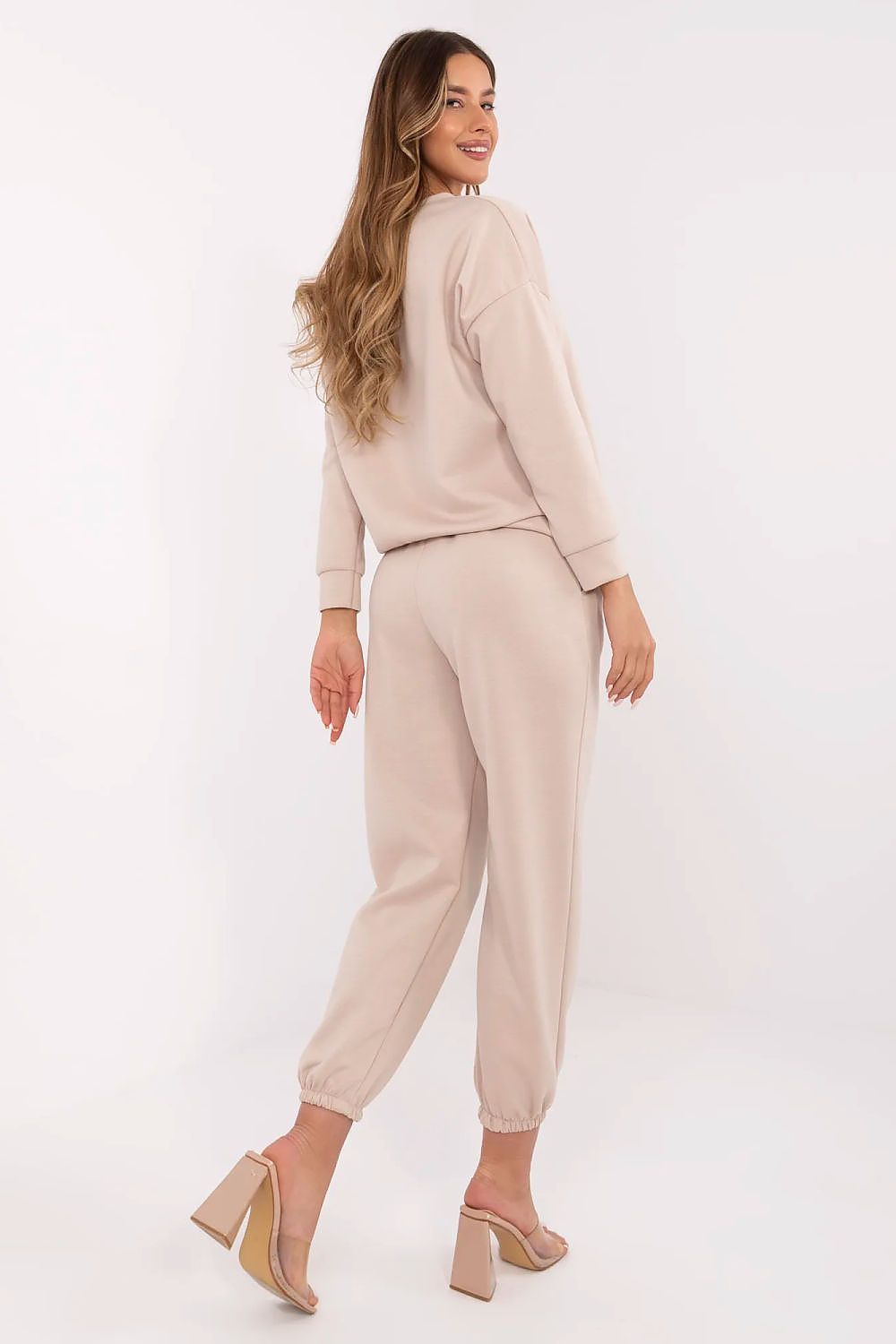 Oppdag vårt utvalg av stilfulle  Sett Italia Moda til dame i ulike størrelser og kvalitetsmaterialer – perfekte til jobb, fritid og alle dager. Rask levering og gode priser hos MS Stylehaven. se mer!