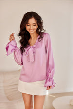 Amara bluse – myk femininitet med romantiske detaljer - Roco Fashion fra MS StyleHaven, størrelse 38, med long, bukselengde long, kjolelengde mini, kjolestil wrap; a-line
