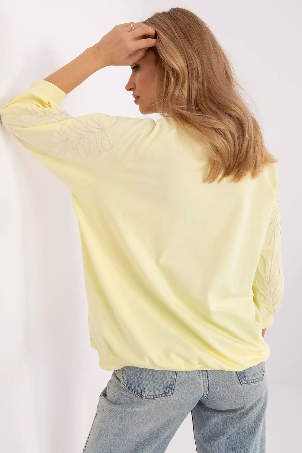 Oppdag vårt utvalg av stilfulle  Genser - Relevance til dame i ulike størrelser og kvalitetsmaterialer – perfekte til jobb, fritid og alle dager. Rask levering og gode priser hos MS Stylehaven. se mer!