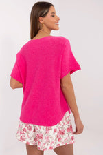 Oppdag vårt utvalg av stilfulle Beige Kortermet genser Italia Moda til dame i ulike størrelser og kvalitetsmaterialer - perfekte til jobb, fritid og alle dager. Rask levering og gode priser hos MS Stylehaven. se mer!