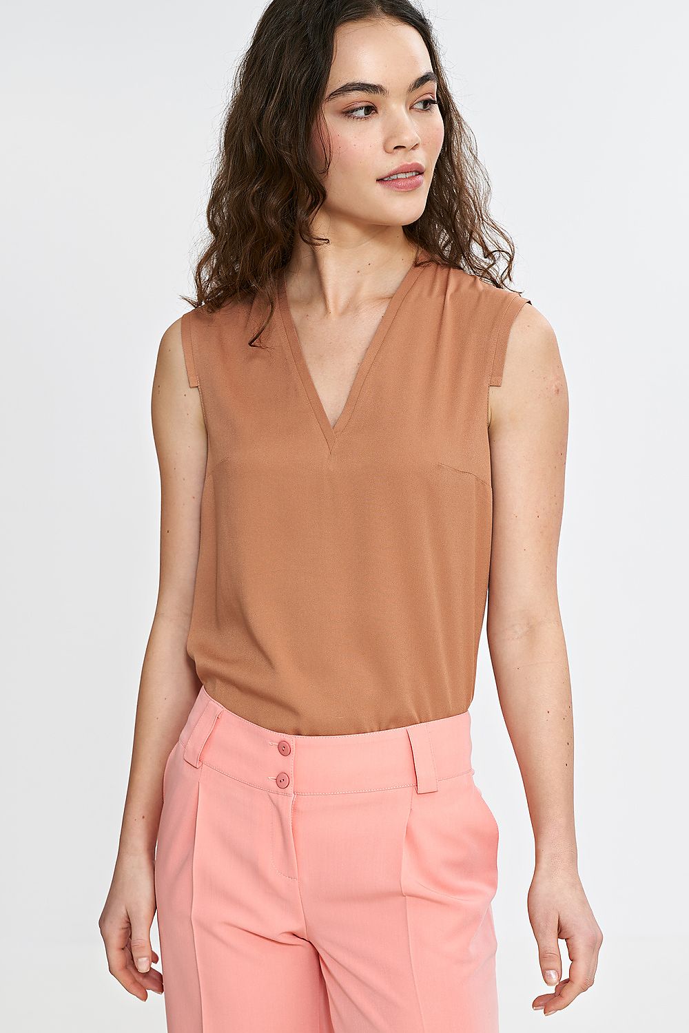 Bluse Nife til dame fra MS StyleHaven, laget av Viskose, farge Brun, størrelse 36, med sleeveless; 3-4 ermer, perfekt til casual; dress