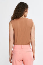 Bluse Nife til dame fra MS StyleHaven, laget av Viskose, farge Brun, størrelse 40, med sleeveless; 3-4 ermer, perfekt til casual; dress