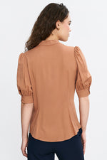 Bluse Nife til dame fra MS StyleHaven, laget av Viskose, farge Brun, størrelse 40, med 3-4; long ermer, perfekt til casual; dress