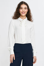 Skjorte Nife til dame fra MS StyleHaven, laget av Viskose, farge beige, størrelse 36, med sleeveless ermer, perfekt til casual; dress