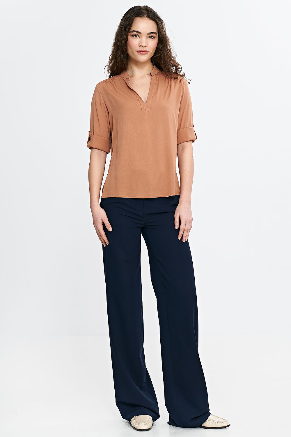 Stilfull Bluse - Nife til dame fra MS StyleHaven, laget av Viskose, farge Brun, størrelse 38, med 45720 ermer, perfekt til casual; dress