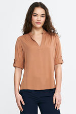 Stilfull Bluse - Nife til dame fra MS StyleHaven, laget av Viskose, farge Brun, størrelse 42, med 45720 ermer, perfekt til casual; dress
