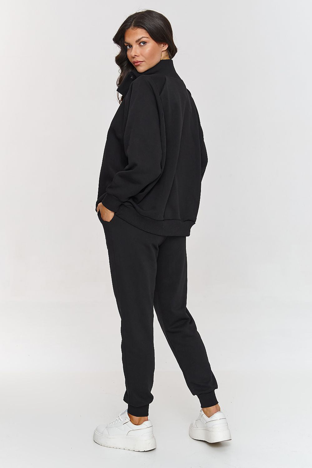 Oppdag vårt utvalg av stilfulle  Sett Makadamia til dame i ulike størrelser og kvalitetsmaterialer – perfekte til jobb, fritid og alle dager. Rask levering og gode priser hos MS Stylehaven. se mer!