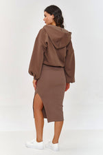 Oppdag vårt utvalg av stilfulle Grå Sett Makadamia til dame i ulike størrelser og kvalitetsmaterialer – perfekte til jobb, fritid og alle dager. Rask levering og gode priser hos MS Stylehaven. se mer!