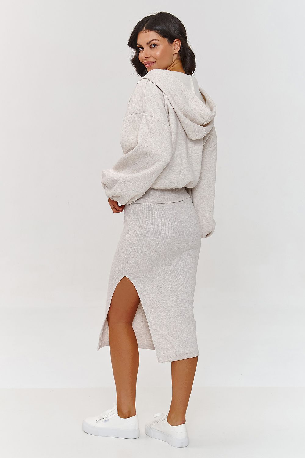 Oppdag vårt utvalg av stilfulle  Sett Makadamia til dame i ulike størrelser og kvalitetsmaterialer – perfekte til jobb, fritid og alle dager. Rask levering og gode priser hos MS Stylehaven. se mer!