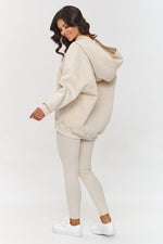 Oppdag vårt utvalg av stilfulle  Sett Makadamia til dame i ulike størrelser og kvalitetsmaterialer – perfekte til jobb, fritid og alle dager. Rask levering og gode priser hos MS Stylehaven. se mer!