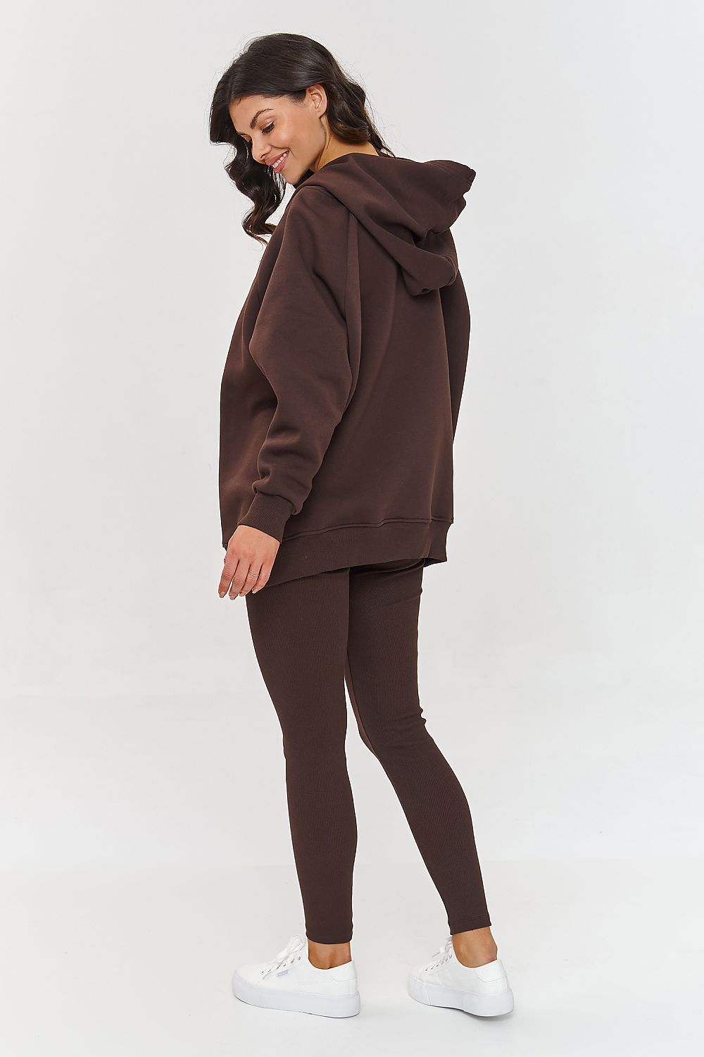 Oppdag vårt utvalg av stilfulle Beige Sett Makadamia til dame i ulike størrelser og kvalitetsmaterialer – perfekte til jobb, fritid og alle dager. Rask levering og gode priser hos MS Stylehaven. se mer!