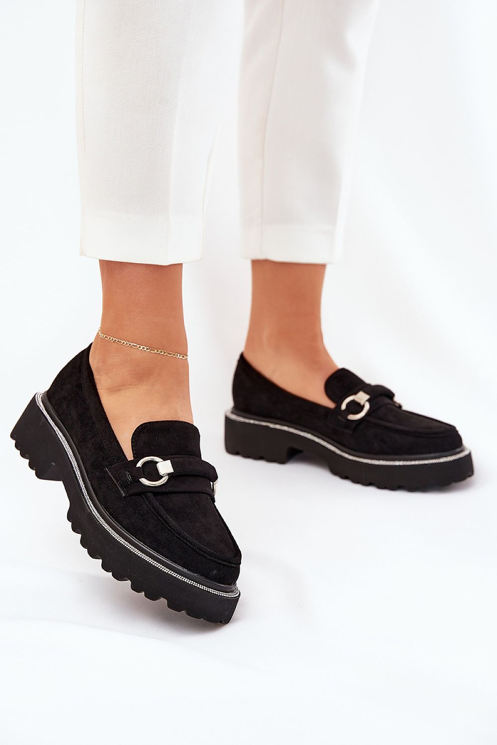 Mocassin Step in Style til dame fra MS StyleHaven, laget av Bomull, med detaljer i suede, farge Svart, størrelse 36, med short ermer, hælhøyde low; flat, skostørrelse 36; 37; 38; 39; 40; 41, perfekt til casual