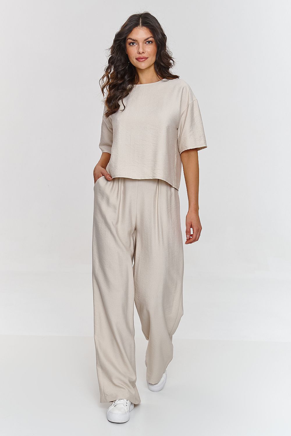 Sett Makadamia til dame fra MS StyleHaven, laget av Polyamid; rayon, farge beige, størrelse 36, med sleeveless ermer, perfekt til casual; dress