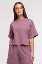 BeWear Loose Cropped Bluse til dame fra MS StyleHaven, laget av Bomull; polyester, farge Fiolett, størrelse S/M, med short ermer, perfekt til casual; dress