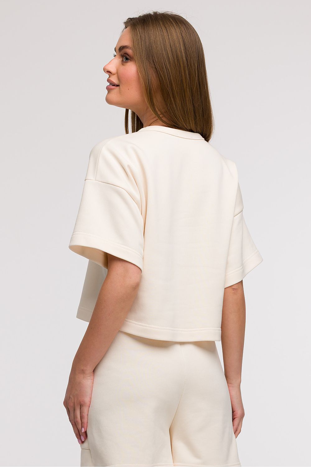 BeWear Loose Cropped Bluse til dame fra MS StyleHaven, laget av Bomull; polyester, farge beige, størrelse 2XL/3XL, med short ermer, perfekt til casual; dress