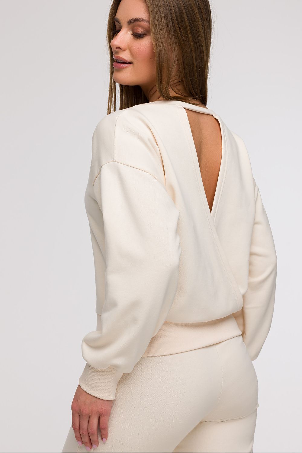 BeWear bluse med åpen rygg til dame fra MS StyleHaven, laget av Bomull; polyester, farge beige, størrelse M, med long ermer, perfekt til casual; dress