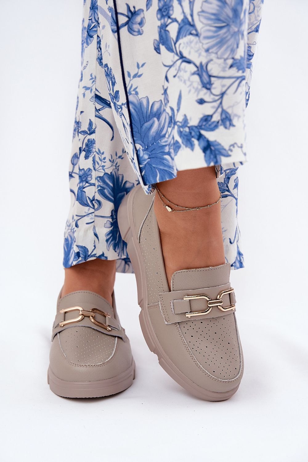 Mocassin til dame - Step in Style til dame fra MS StyleHaven, laget av Bomull, farge Hvit, størrelse 39, med short ermer, perfekt til casual