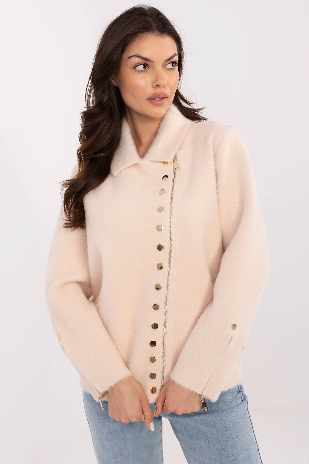 Oppdag vårt utvalg av stilfulle  Jakke MBM til dame i ulike størrelser og kvalitetsmaterialer – perfekte til jobb, fritid og alle dager. Rask levering og gode priser hos MS Stylehaven. se mer!