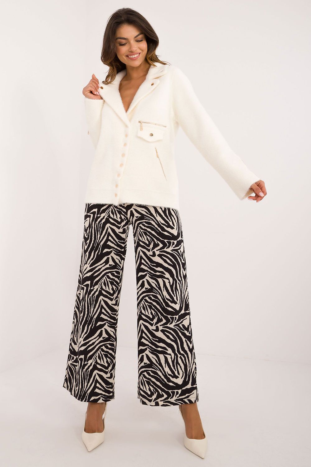 Oppdag vårt utvalg av stilfulle  Jakke MBM til dame i ulike størrelser og kvalitetsmaterialer – perfekte til jobb; fritid og alle dager. Rask levering og gode priser hos MS Stylehaven. se mer!