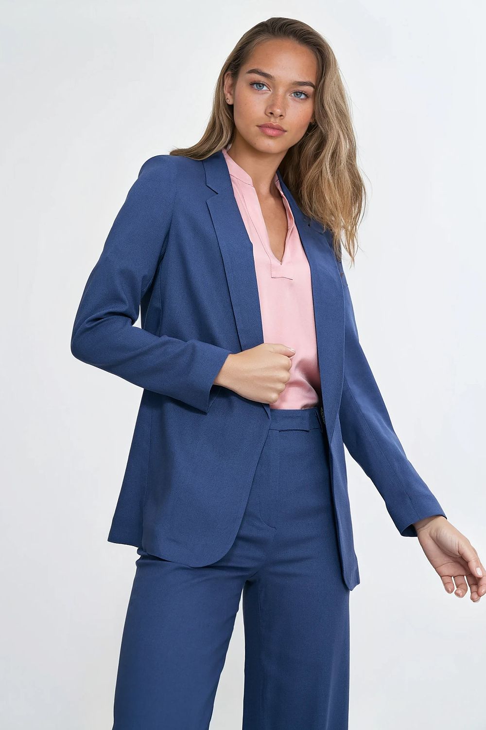 Jakke Nife til dame fra MS StyleHaven, laget av Viskose, farge Blå, størrelse 36, med short ermer, perfekt til casual; dress