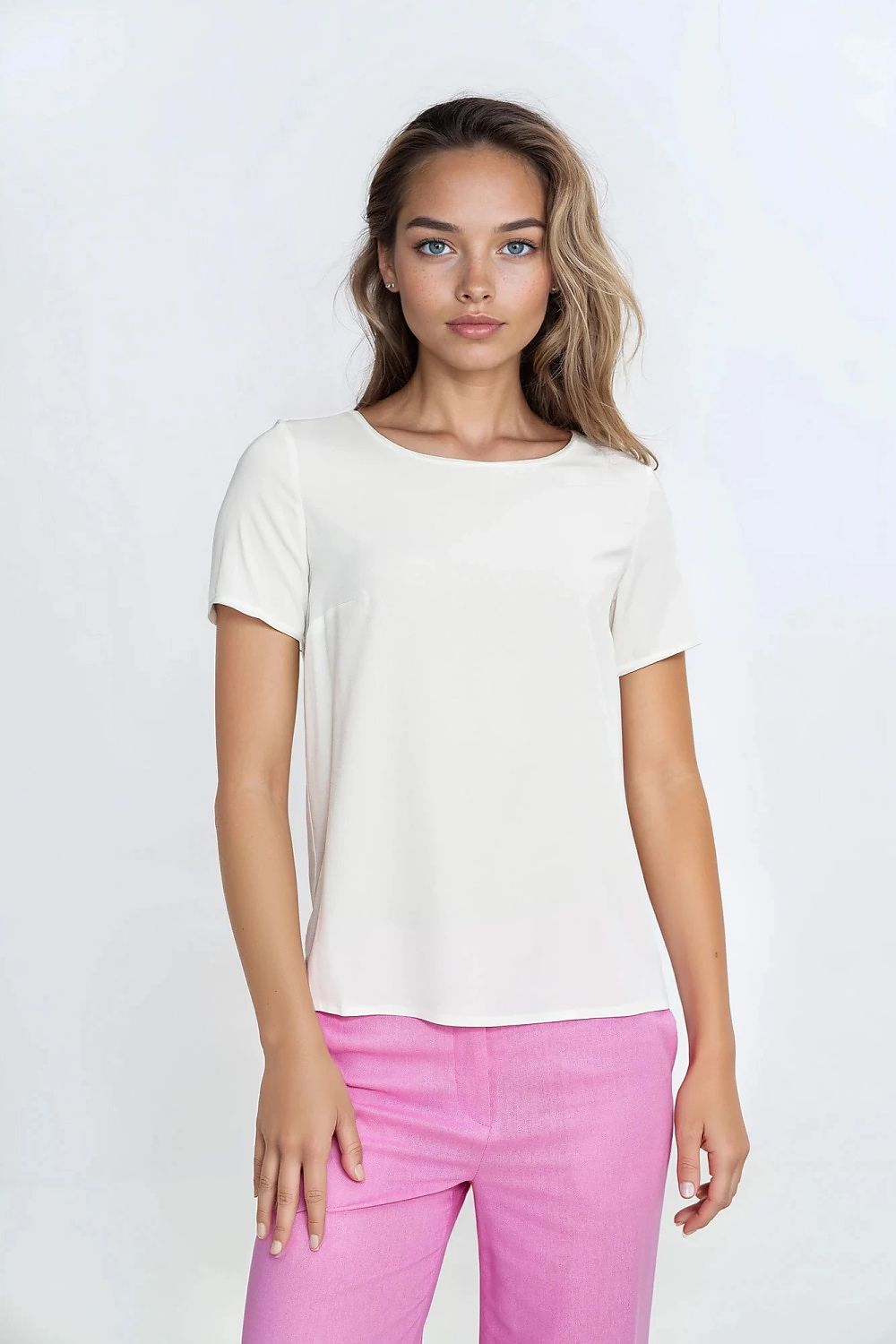 Rett passform Bluse Nife til dame fra MS StyleHaven, laget av Viskose, farge beige, størrelse 36, med short ermer, perfekt til casual; dress