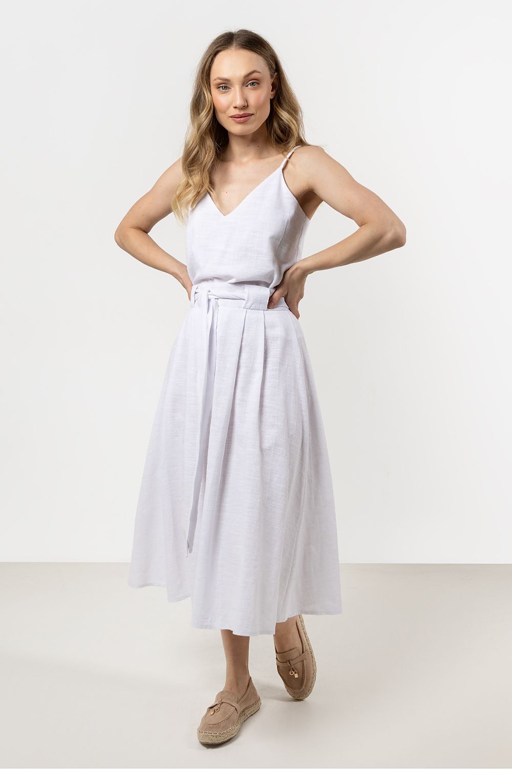 Bomull Skjørt - awama til dame fra MS StyleHaven, laget av Bomull, farge Hvit, størrelse s, med short ermer, midi lengde, perfekt til casual; dress
