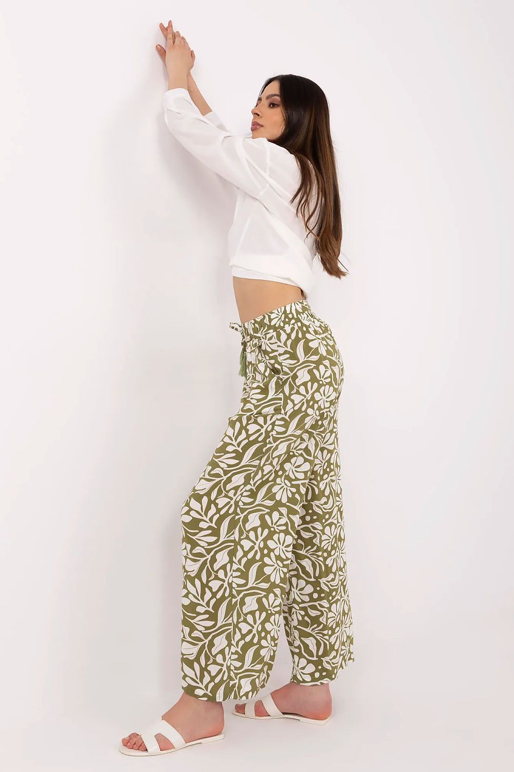 Lette og komfortable damebukser med trykt viskose til dame fra MS StyleHaven, laget av Viskose, farge Grønn, størrelse s, med short ermer, perfekt til casual; dress