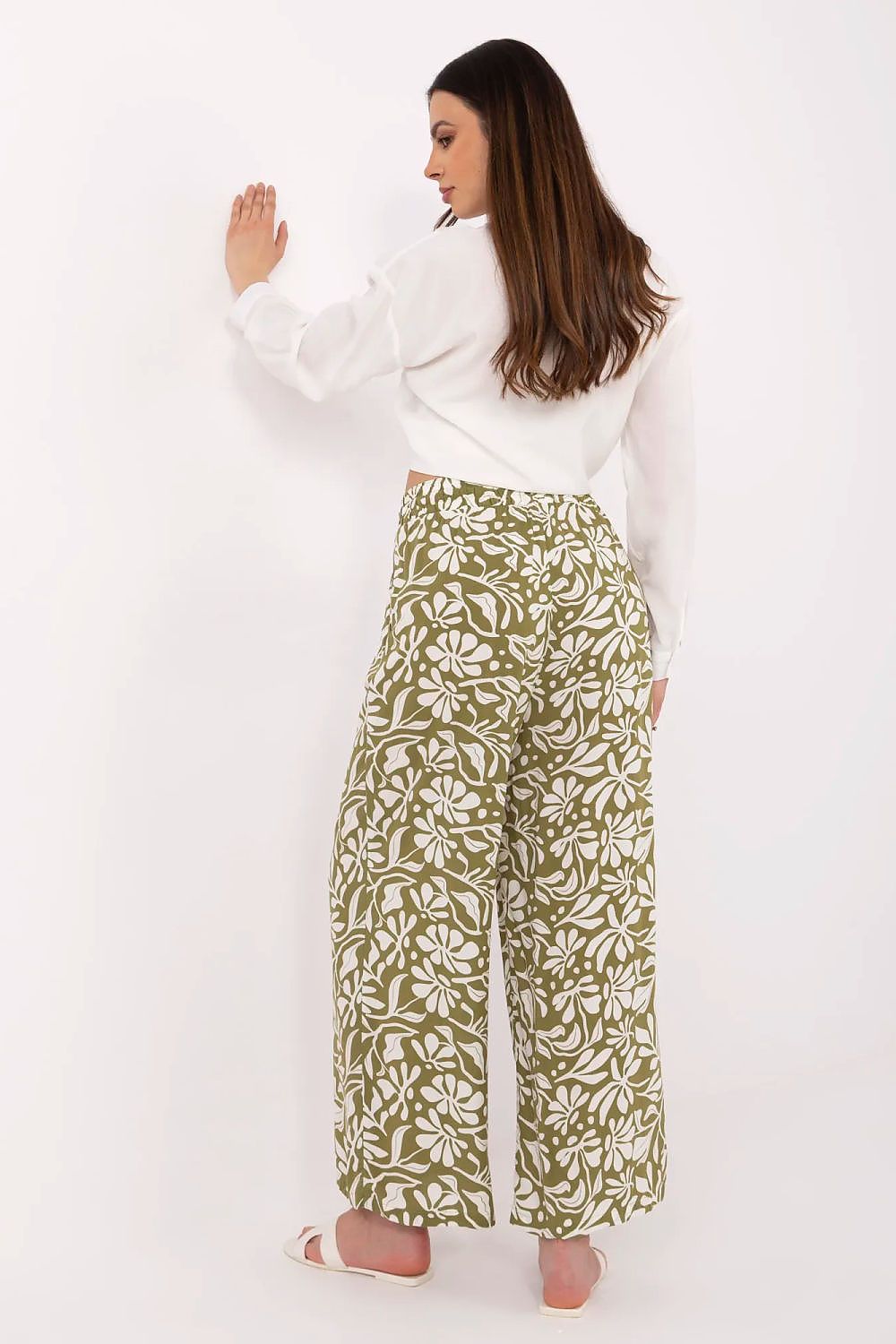 Lette og komfortable damebukser med trykt viskose til dame fra MS StyleHaven, laget av Viskose, farge Grønn, størrelse M, med short ermer, perfekt til casual; dress
