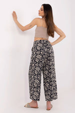 Lette og komfortable damebukser med trykt viskose til dame fra MS StyleHaven, laget av Viskose, farge Blå, størrelse s, med short ermer, perfekt til casual; dress