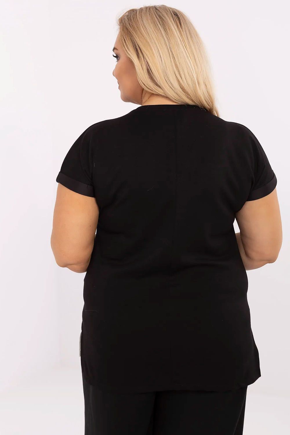 Oppdag vårt utvalg av stilfulle  Plus size bluse - Relevance til dame i ulike størrelser og kvalitetsmaterialer – perfekte til jobb, fritid og alle dager. Rask levering og gode priser hos MS Stylehaven. se mer!