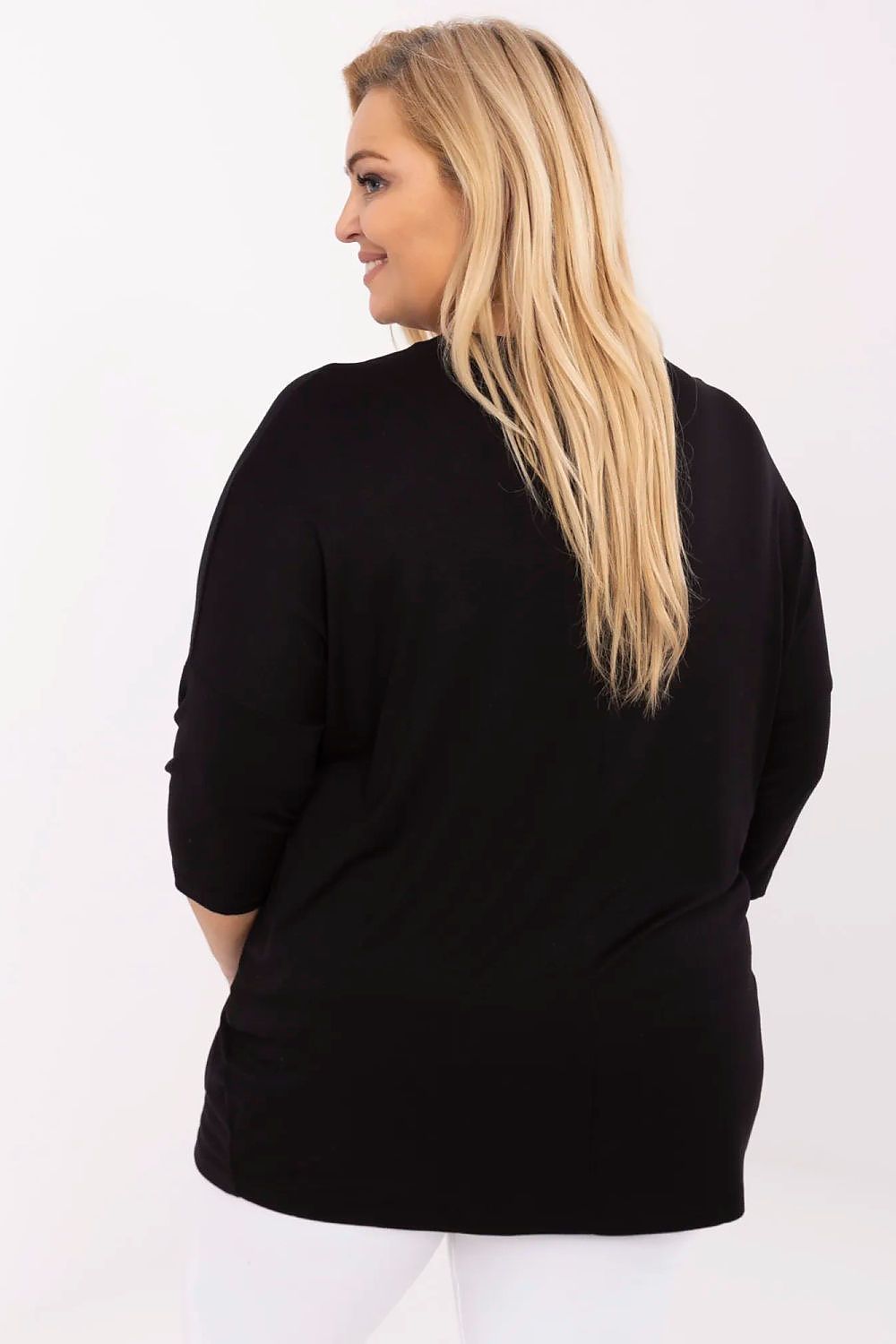 Oppdag vårt utvalg av stilfulle  Plus size bluse - Relevance til dame i ulike størrelser og kvalitetsmaterialer – perfekte til jobb, fritid og alle dager. Rask levering og gode priser hos MS Stylehaven. se mer!
