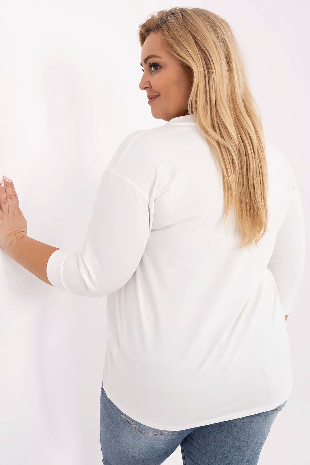 Oppdag vårt utvalg av stilfulle  Plus size bluse - Relevance til dame i ulike størrelser og kvalitetsmaterialer – perfekte til jobb, fritid og alle dager. Rask levering og gode priser hos MS Stylehaven. se mer!