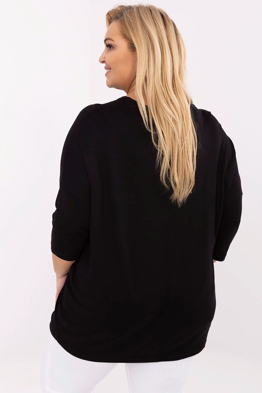 Oppdag vårt utvalg av stilfulle Hvit Plus size bluse - Relevance til dame i ulike størrelser og kvalitetsmaterialer – perfekte til jobb, fritid og alle dager. Rask levering og gode priser hos MS Stylehaven. se mer!