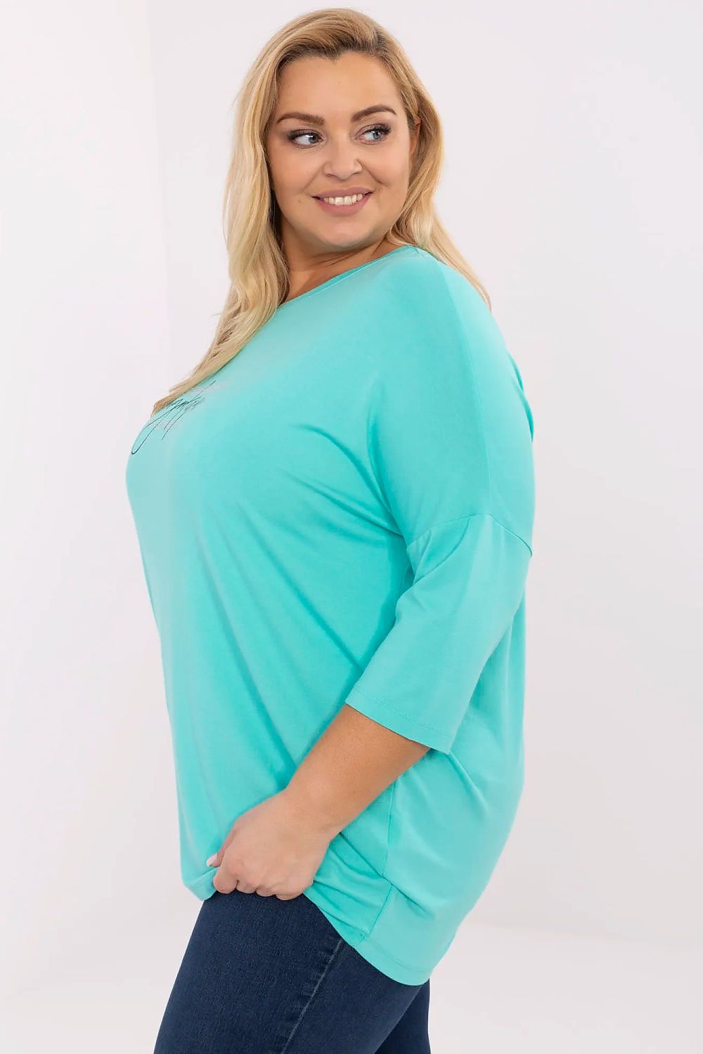 Oppdag vårt utvalg av stilfulle  Plus size bluse - Relevance til dame i ulike størrelser og kvalitetsmaterialer – perfekte til jobb, fritid og alle dager. Rask levering og gode priser hos MS Stylehaven. se mer!