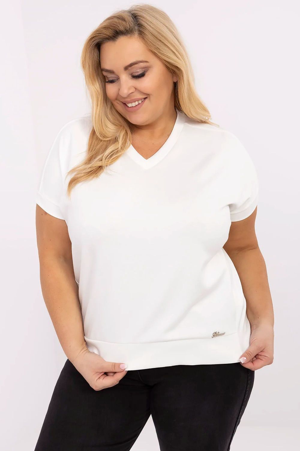 Oppdag vårt utvalg av stilfulle Beige Plus size bluse - Relevance til dame i ulike størrelser og kvalitetsmaterialer - perfekte til jobb, fritid og alle dager. Rask levering og gode priser hos MS Stylehaven. se mer!
