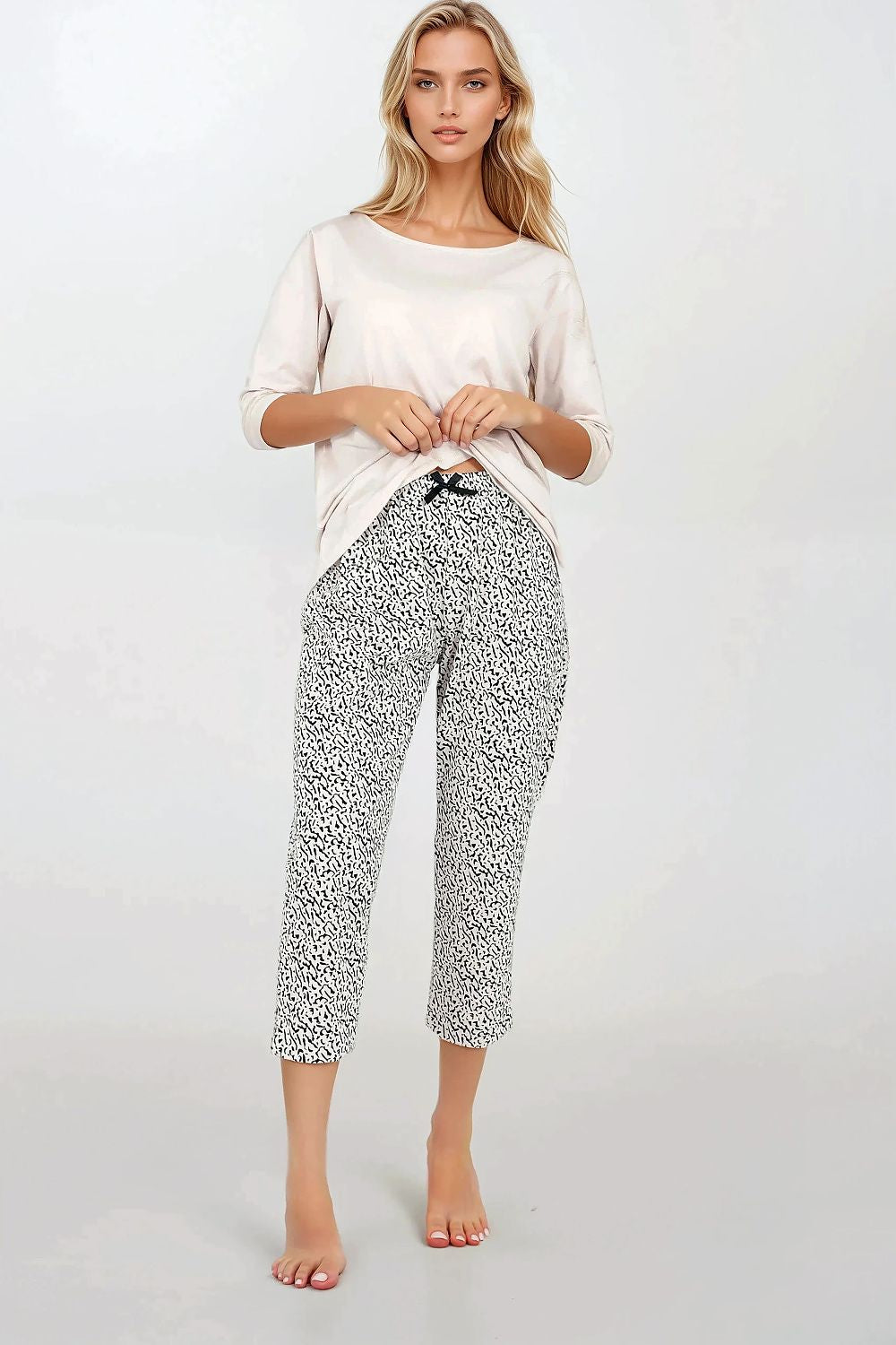 Pyjamas Momenti Per Me til dame fra MS StyleHaven, laget av Bomull, farge beige, størrelse s, med 45720 ermer, perfekt til casual; dress
