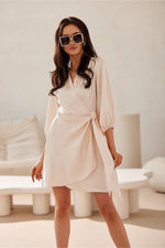 Dagkjole Roco Fashion til dame fra MS StyleHaven; stÃ¸rrelse 36; med short; kjolelengde mini; kjolestil wrap