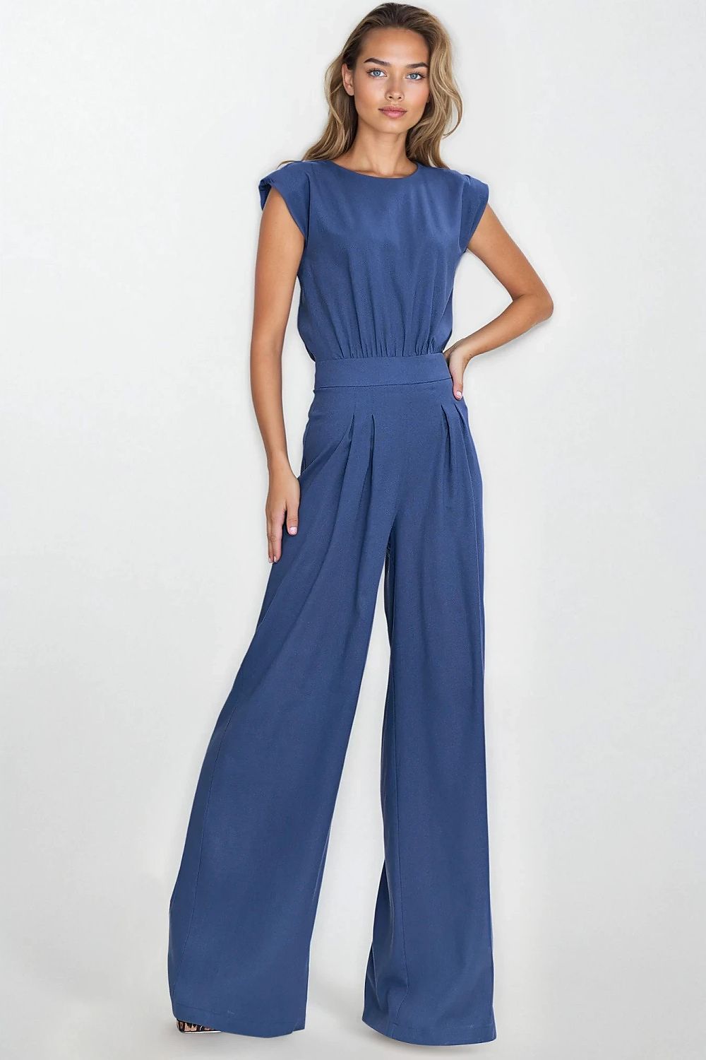 Jumpsuit Nife til dame fra MS StyleHaven, laget av rayon; Lin, farge Blå, størrelse 38, med sleeveless; short ermer, perfekt til casual