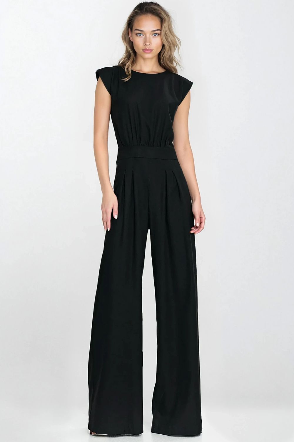 Jumpsuit Nife til dame fra MS StyleHaven, laget av rayon; Lin, farge Svart, størrelse 36, med sleeveless; short ermer, perfekt til casual