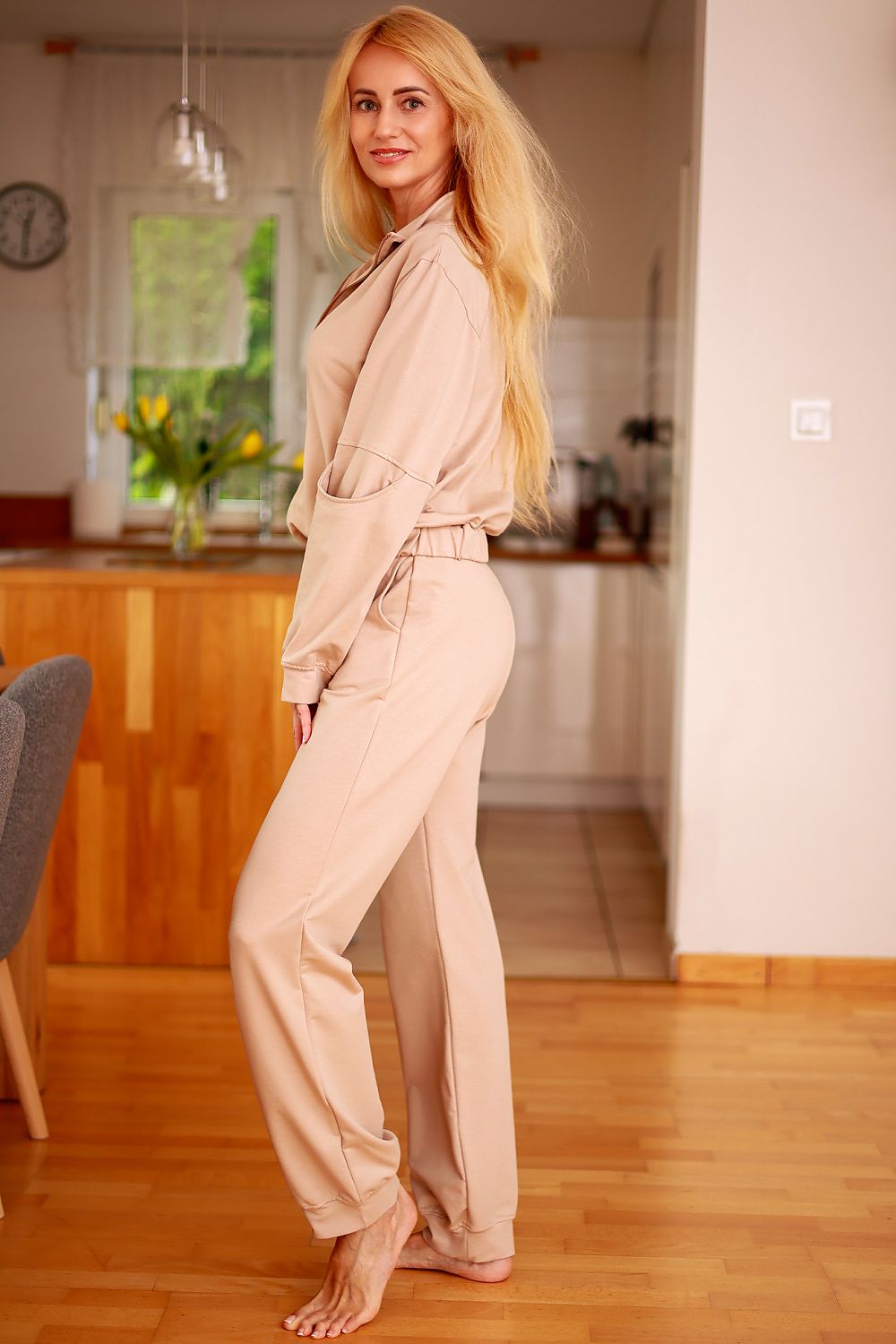 Sett Mirale til dame fra MS StyleHaven, laget av Bomull; Elastan-1, farge beige, størrelse s, med long ermer, perfekt til dress