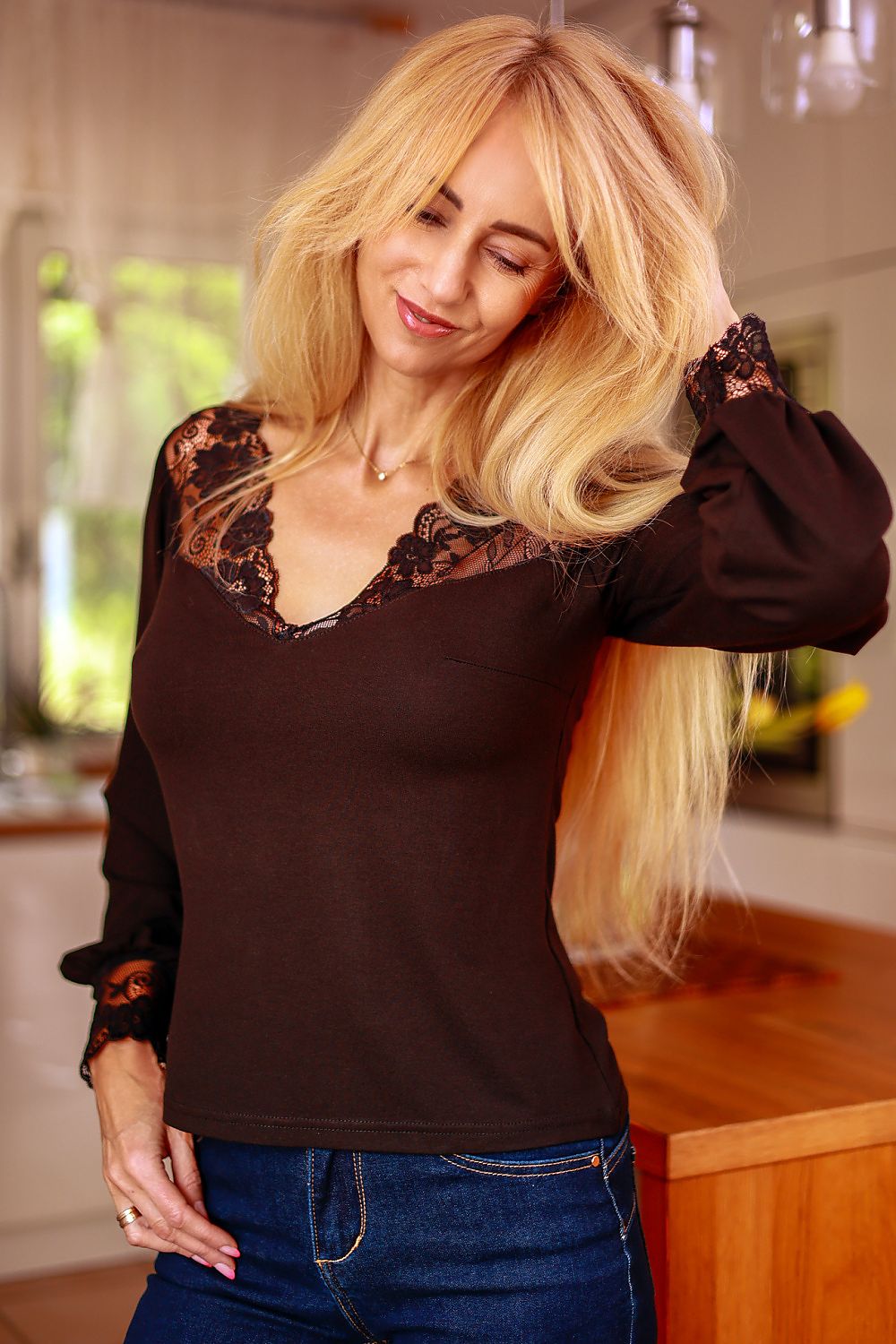 Bluse Mirale til dame fra MS StyleHaven, laget av Viskose, farge Svart, størrelse XL, med long ermer, perfekt til dress