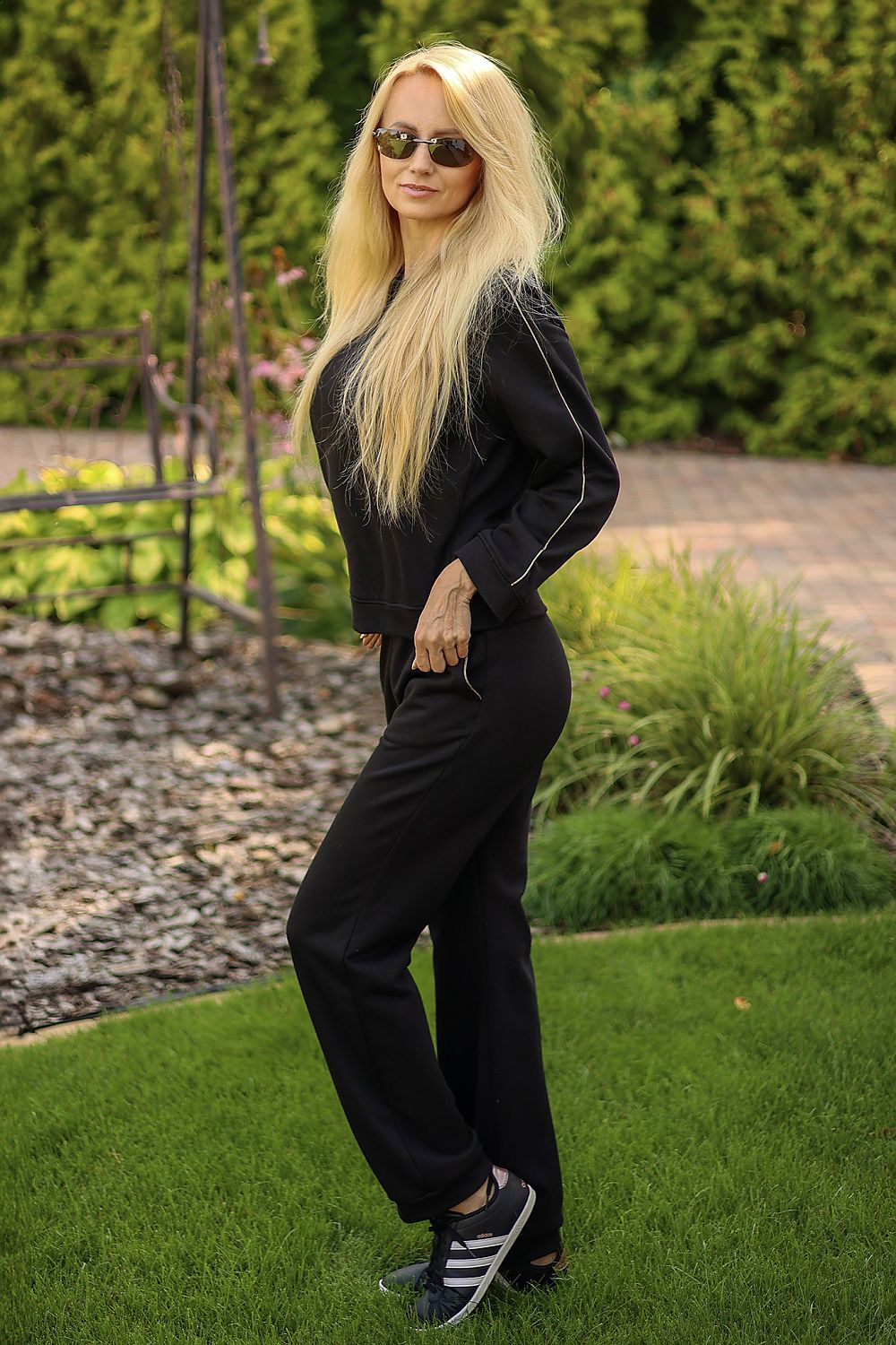 Sett Mirale til dame fra MS StyleHaven, laget av Bomull; Elastan-1, farge Grå, størrelse L, med long ermer, perfekt til dress