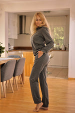Sett Mirale til dame fra MS StyleHaven, laget av Bomull; Elastan-1, farge Grå, størrelse M, med long ermer, perfekt til dress